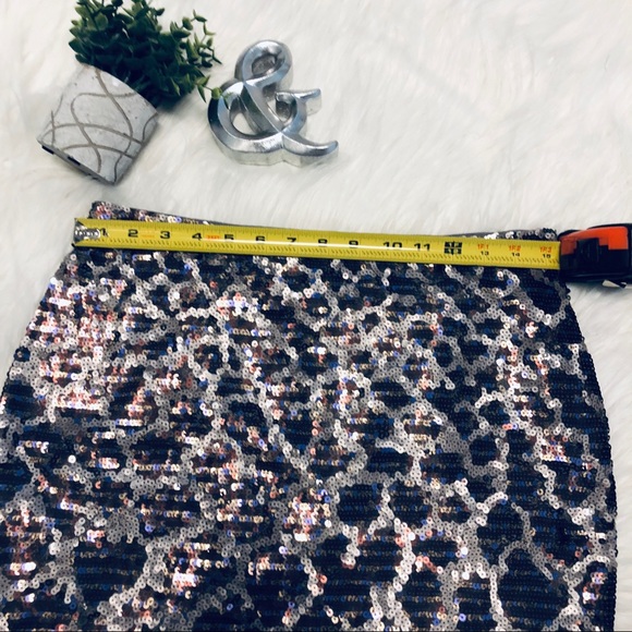 EXPRESS Sequin Leopard Mini Skirt - Picture 3 of 5